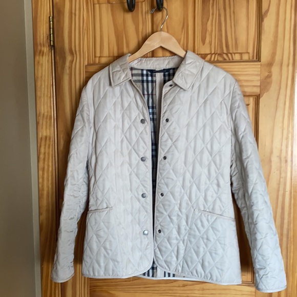 Burberry quilted jacket.Classic plaid and perfect for spring.